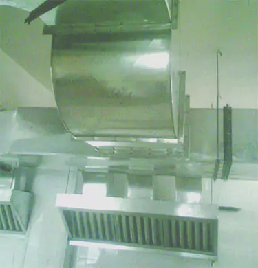 exhaust-hood-with-ducting